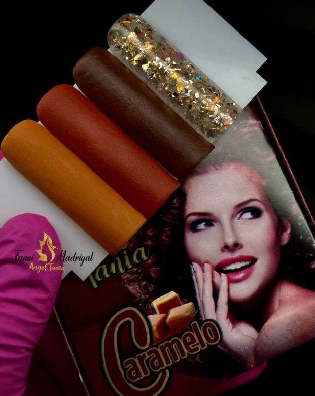 COLECCION ACRILICOS CARAMELO TANIA